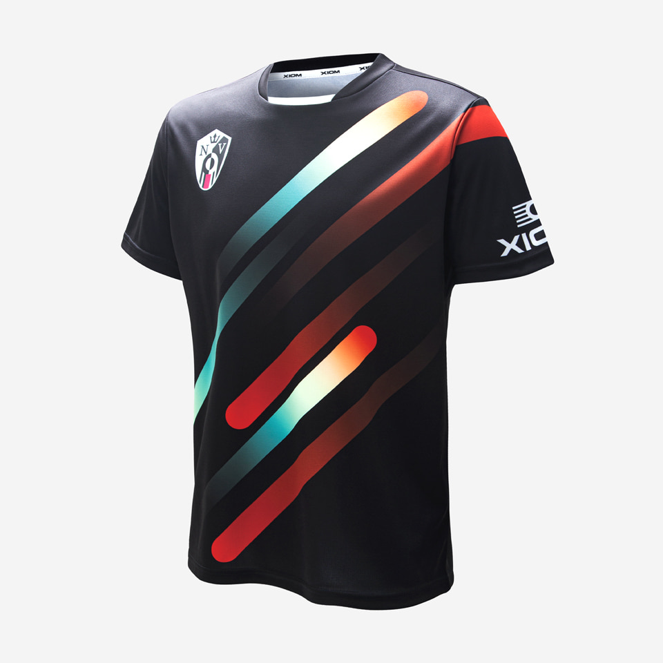 Xiom Lipstick Black Shirt Xiom Lipstick Black Shirt